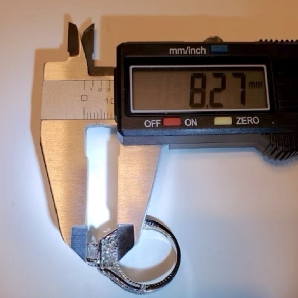 Dimond ring, solid gold beautiful anniversary wedding proposal gift - Picture 11 of 11